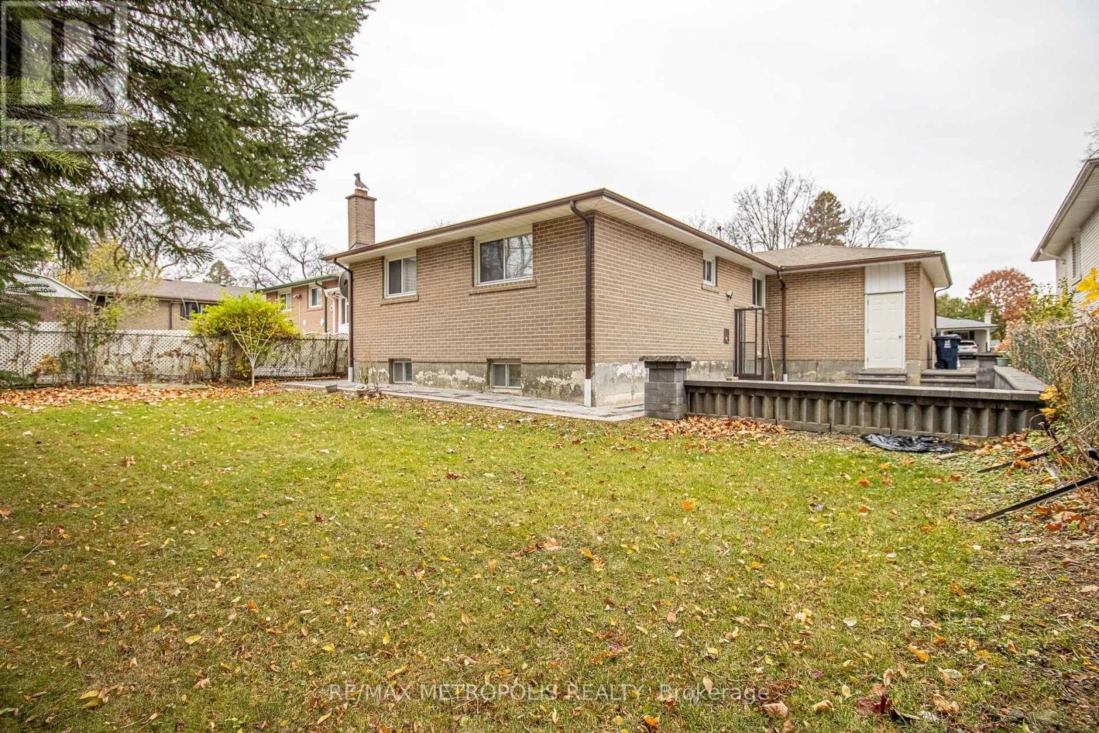 37 ALBACORE CRESCENT - 3