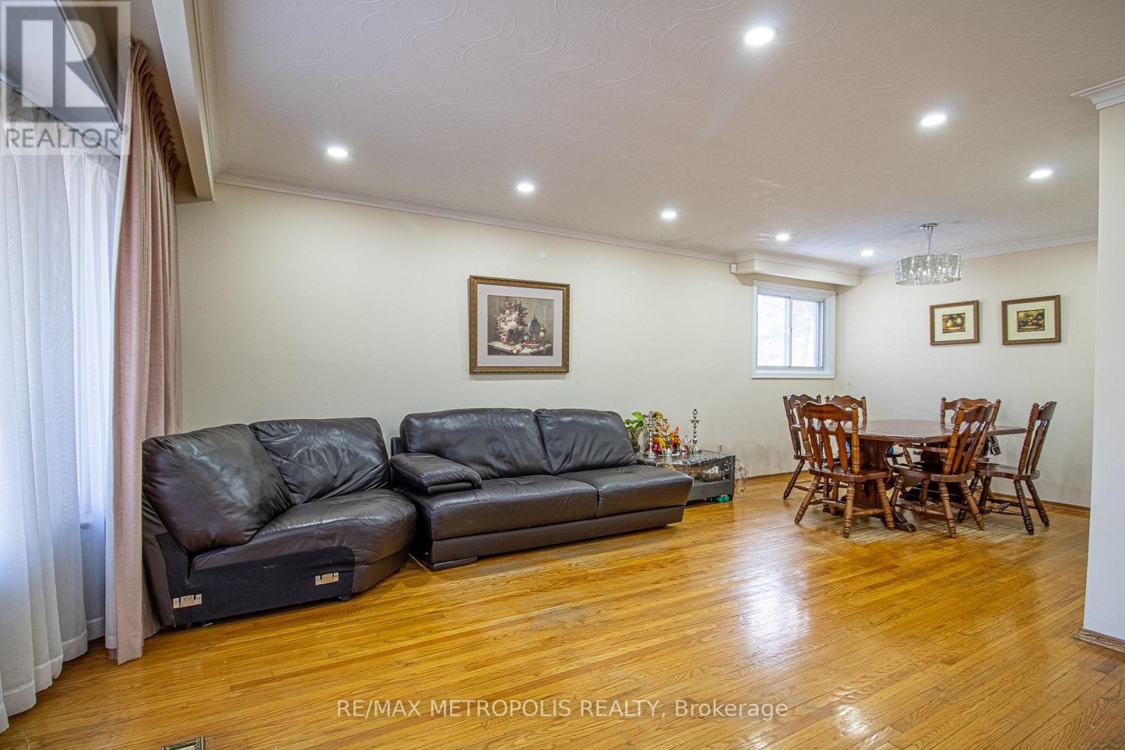 37 ALBACORE CRESCENT - 6