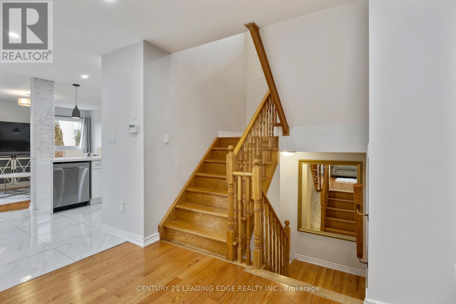36 RAMPART CRESCENT,Whitby (Williamsburg),,