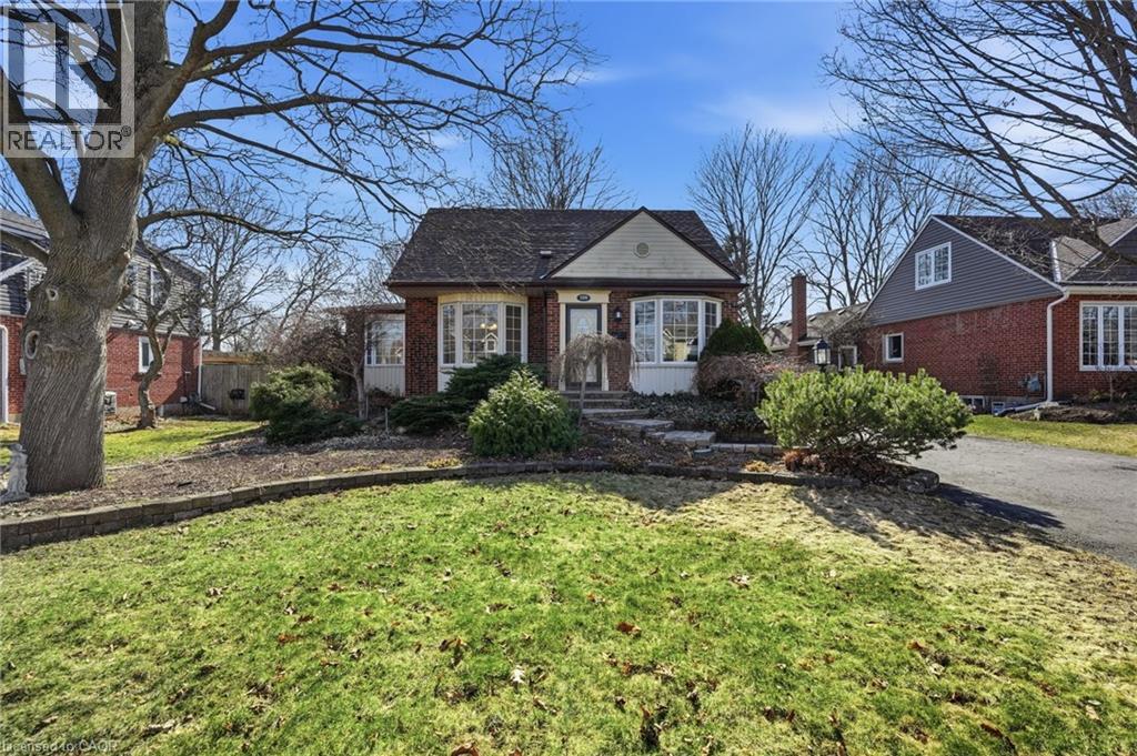 952 DANFORTH Avenue,Burlington,,