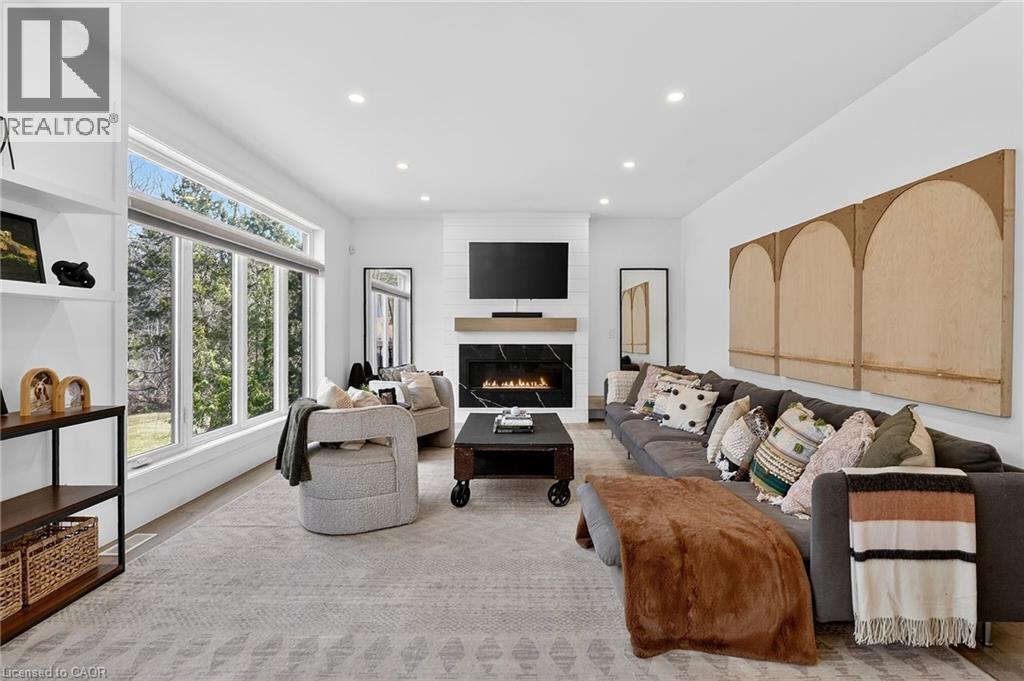 1095 MINERAL SPRINGS Road - 14