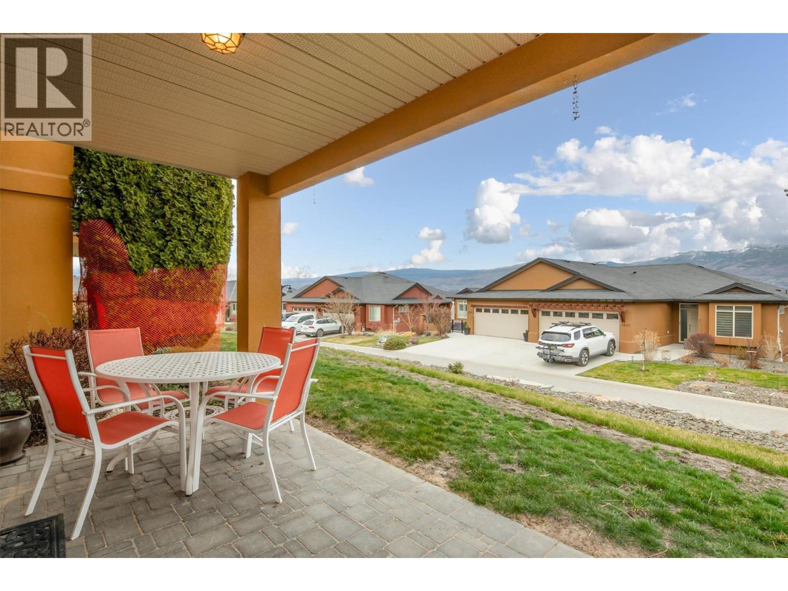 2172 Alvarado Trail, West Kelowna