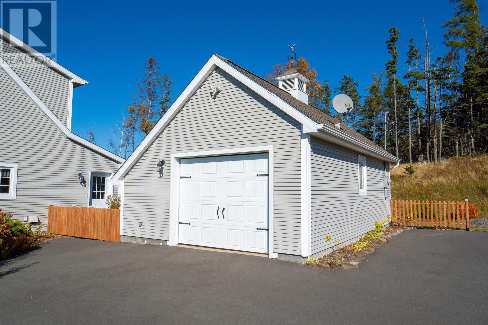 Property 10 of 50 of 893 Two Islands Road