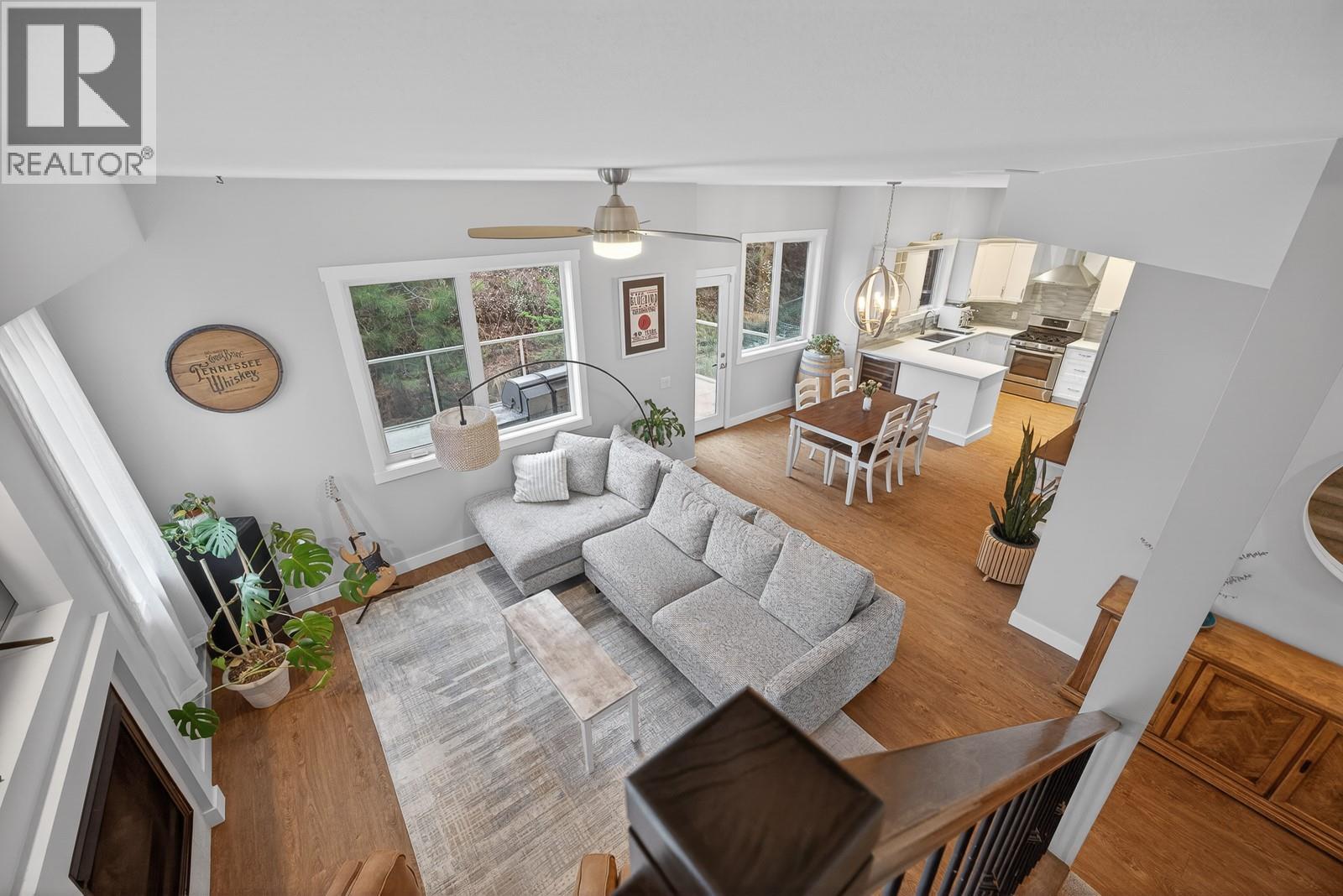 #5 2893 ROBINSON ROAD - 9