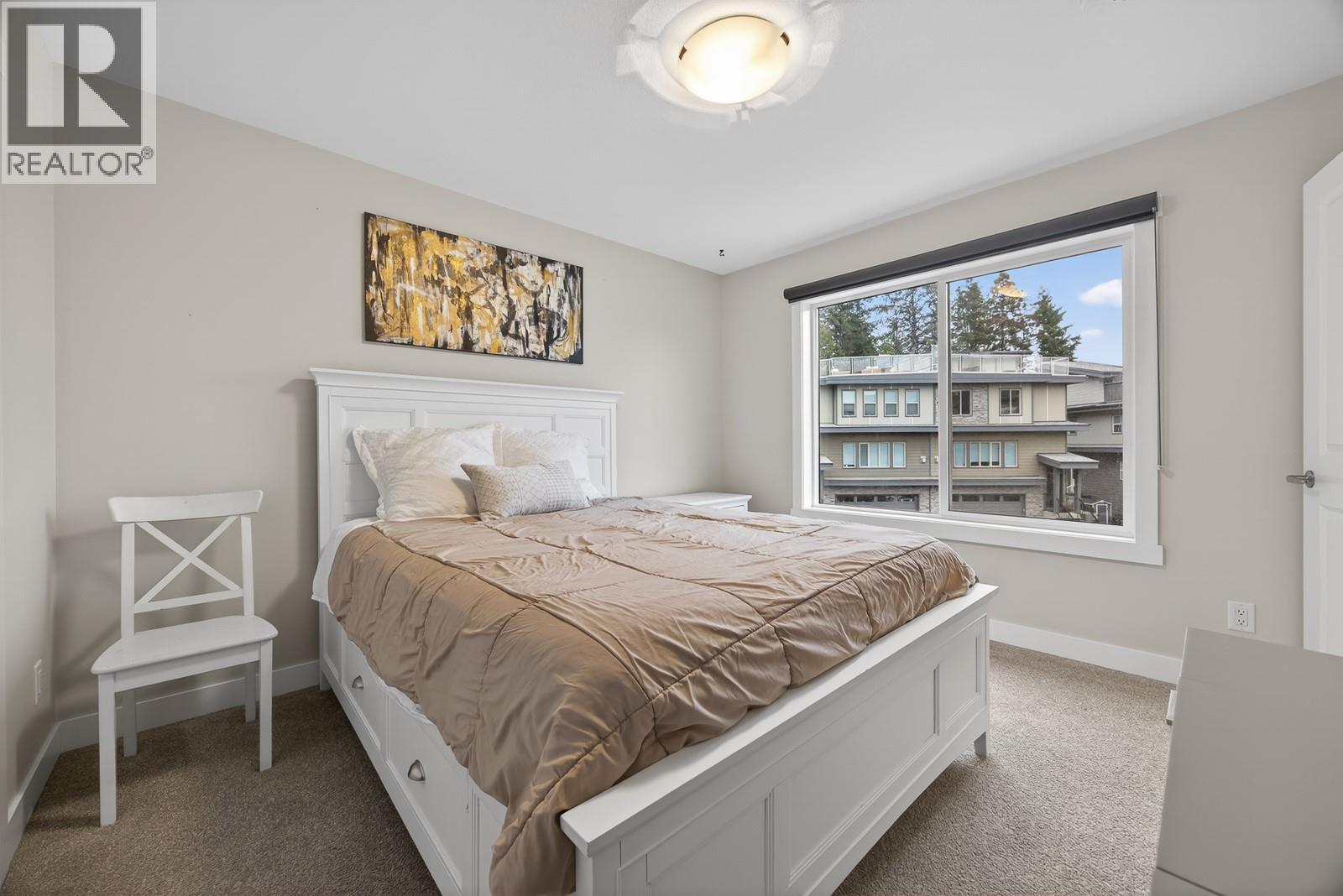 #5 2893 ROBINSON ROAD - 25