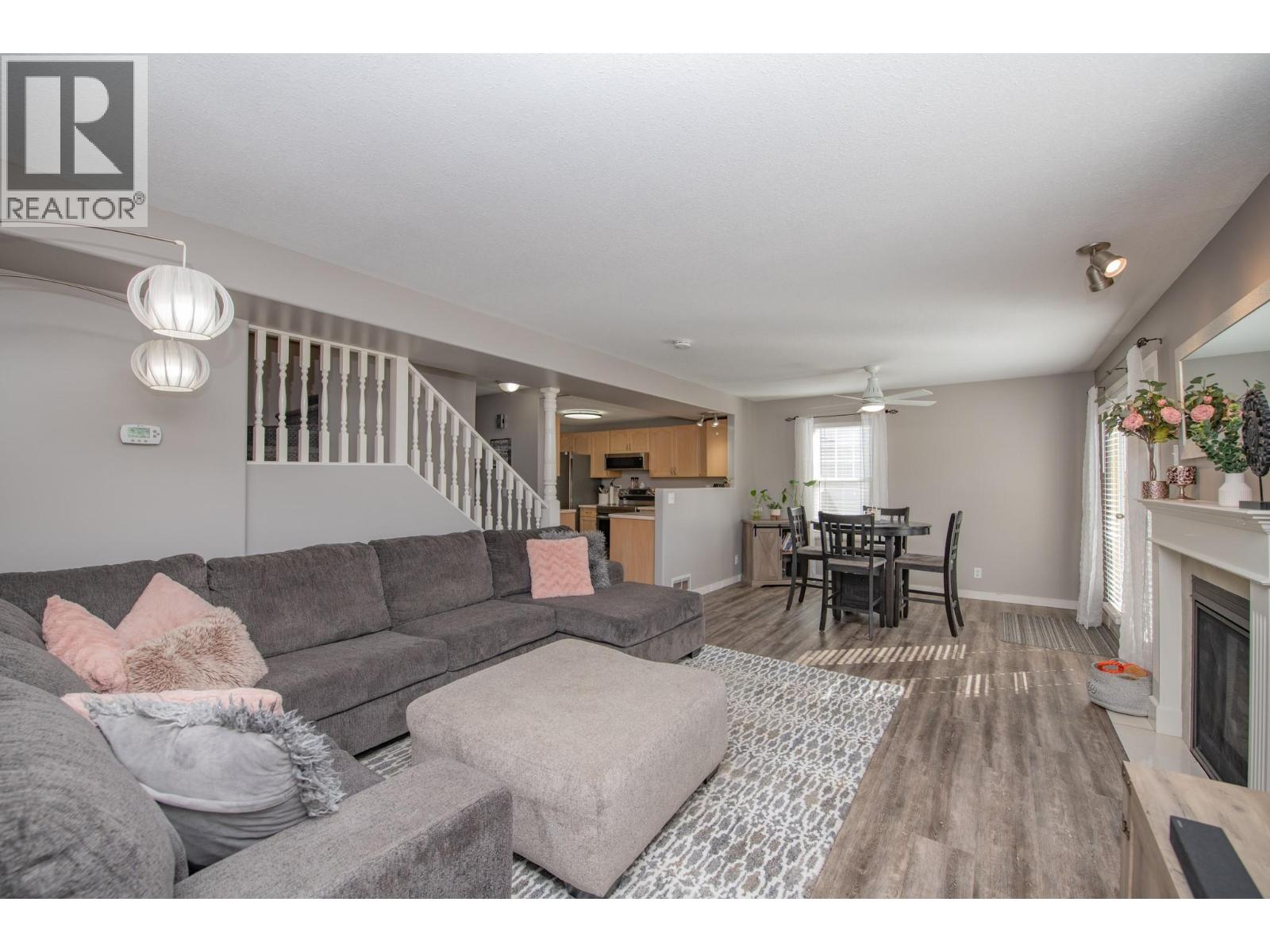 2395 Pleasant Valley Road Unit# 22, Armstrong