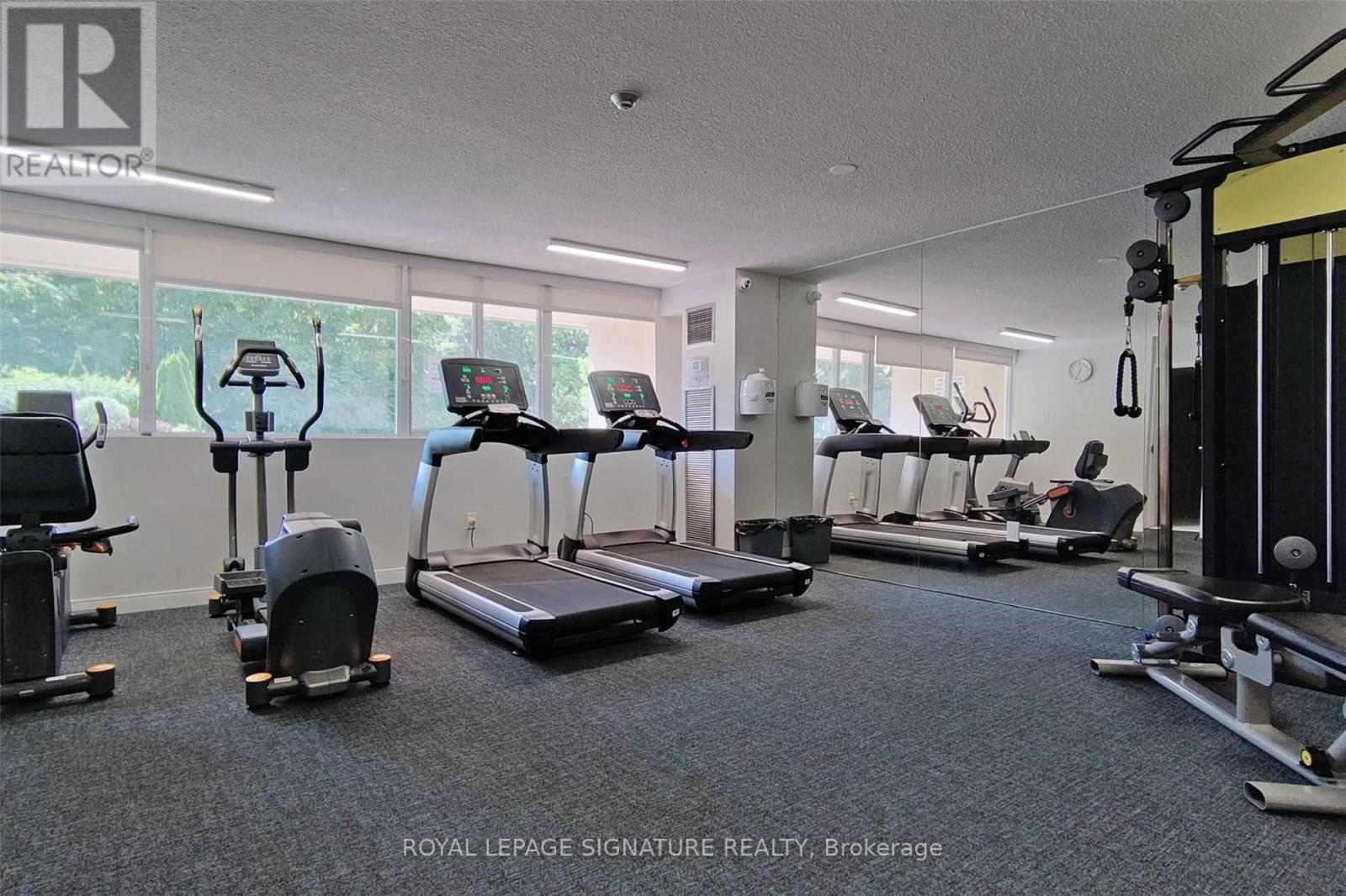 #1407 3590 KANEFF CRESCENT - 30
