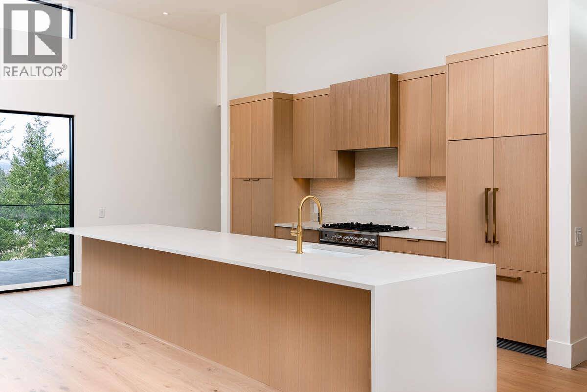 862 Predator Ridge Drive, Vernon