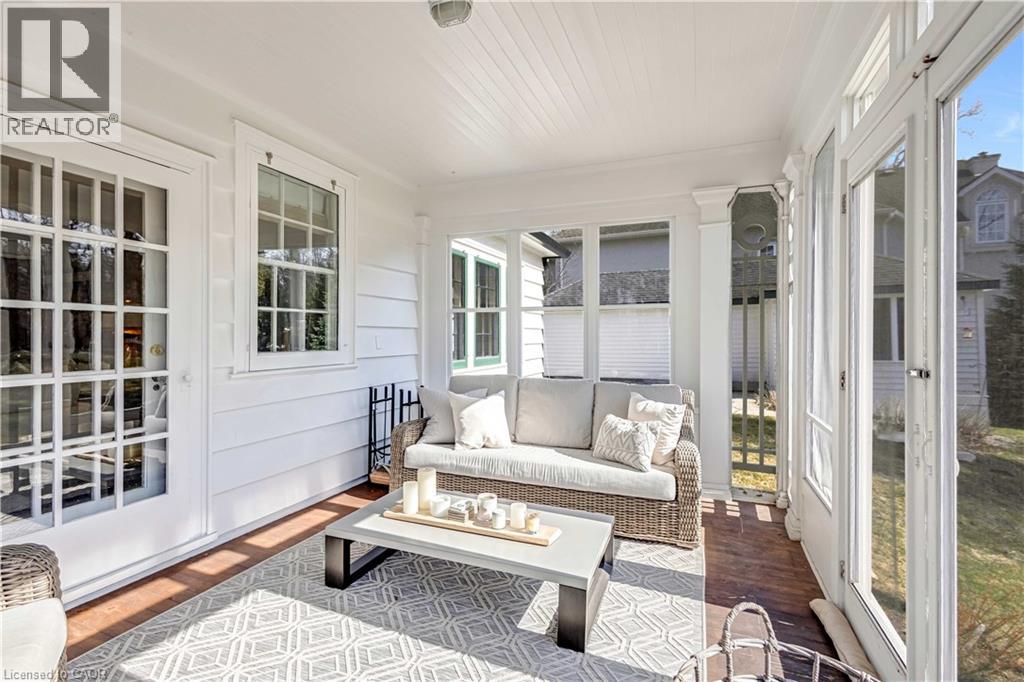 514 WILSON Street E - 21