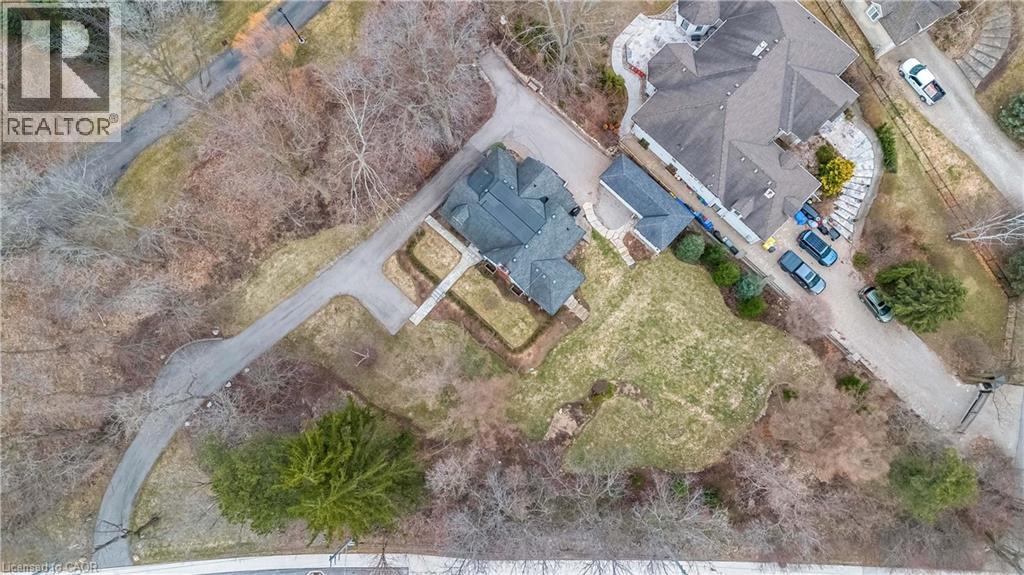 514 WILSON Street E - 47