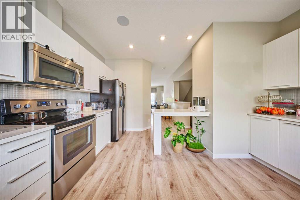 #103 218 SHERWOOD SQUARE NW - 17