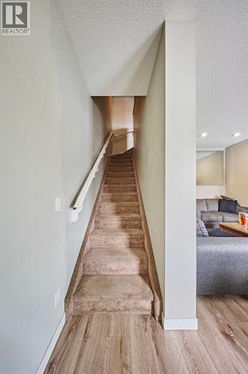 #103 218 SHERWOOD SQUARE NW - 21