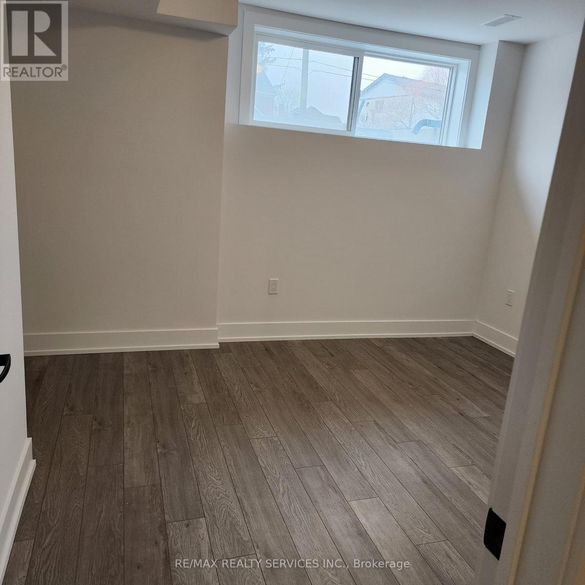 #43 99 ROGER STREET - 14