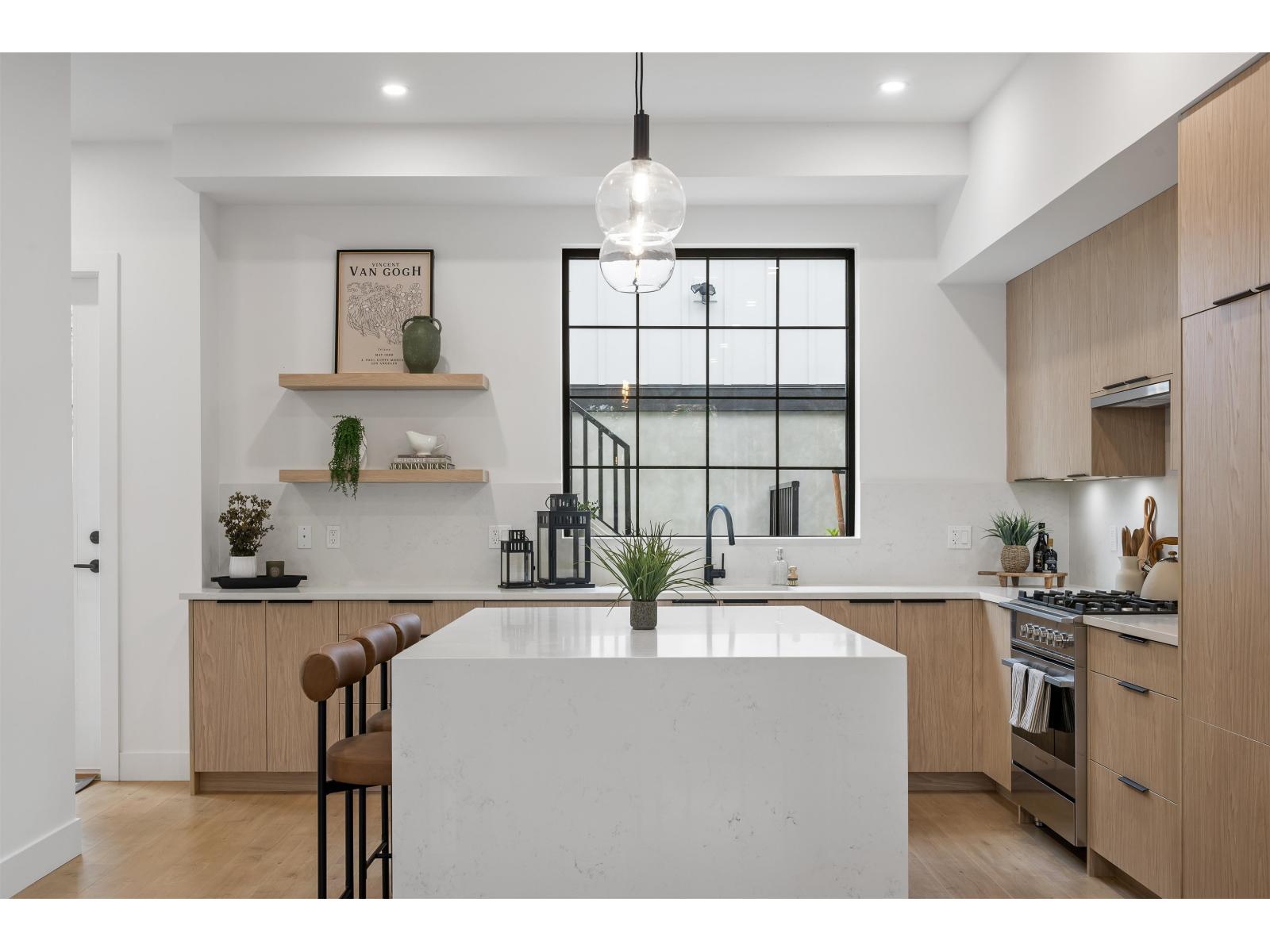 19750 76 AVENUE, Langley