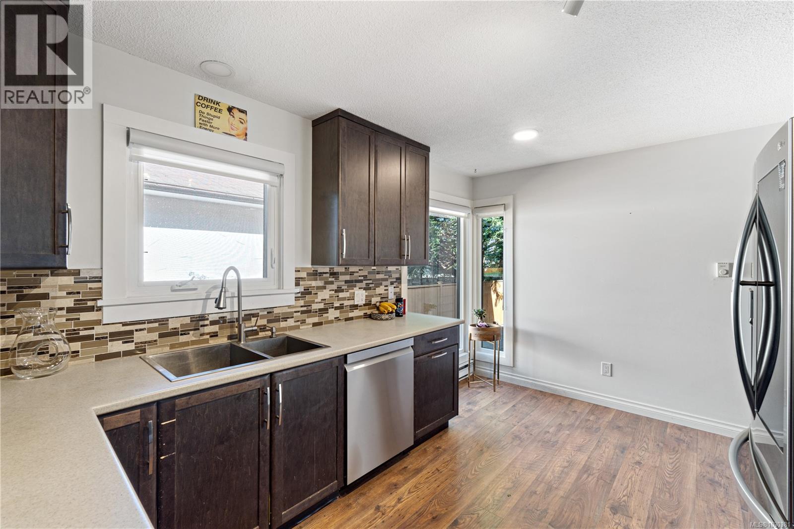 3617 COUNTRY CLUB DR - 10