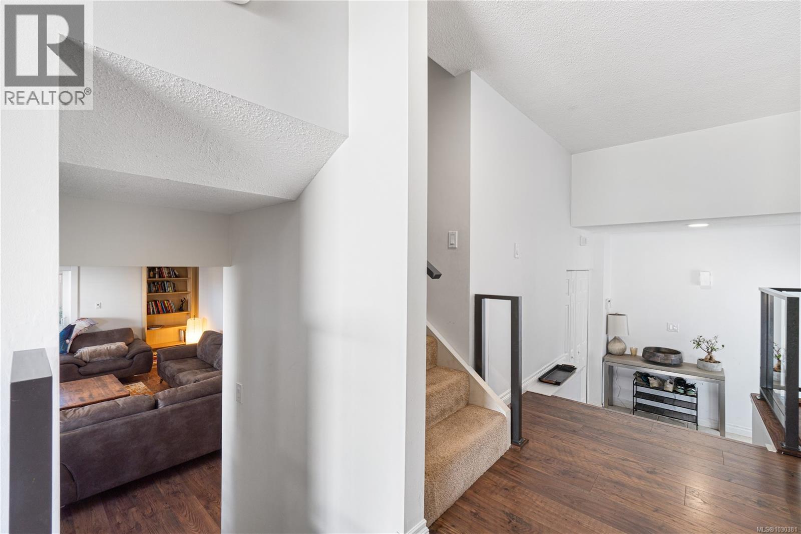 3617 COUNTRY CLUB DR - 16