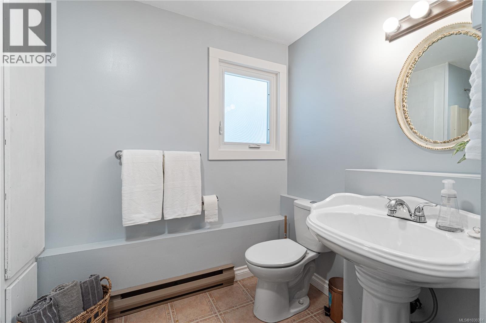 3617 COUNTRY CLUB DR - 35