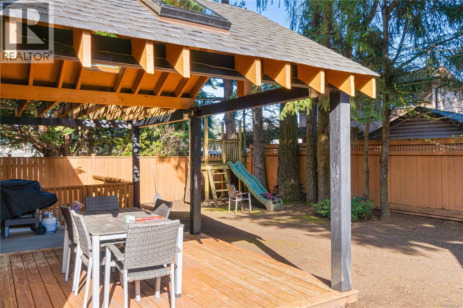 3617 COUNTRY CLUB DR - 52