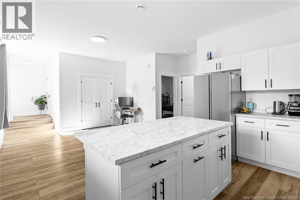 174 ROCKWOOD WAY - 37