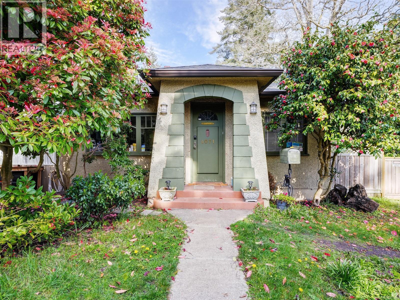  4071 Cedar Hill Road, Saanich