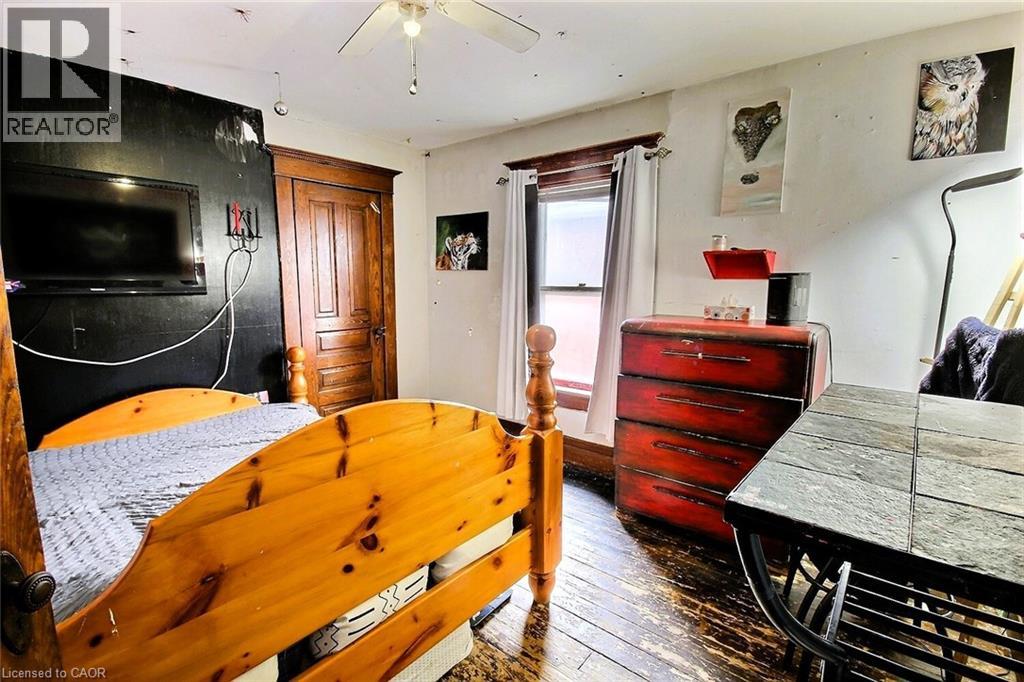 223 WATER Street N - 16