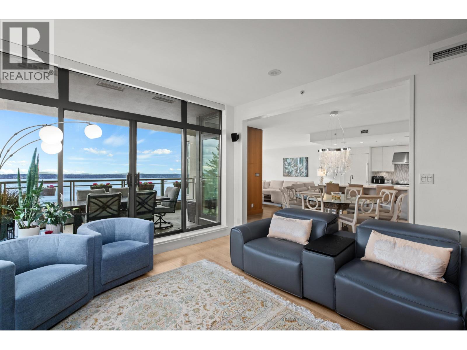 1001 3315 CYPRESS PLACE, West Vancouver