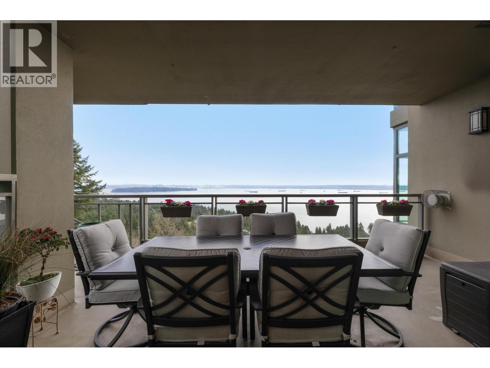 1001 3315 CYPRESS PLACE, West Vancouver