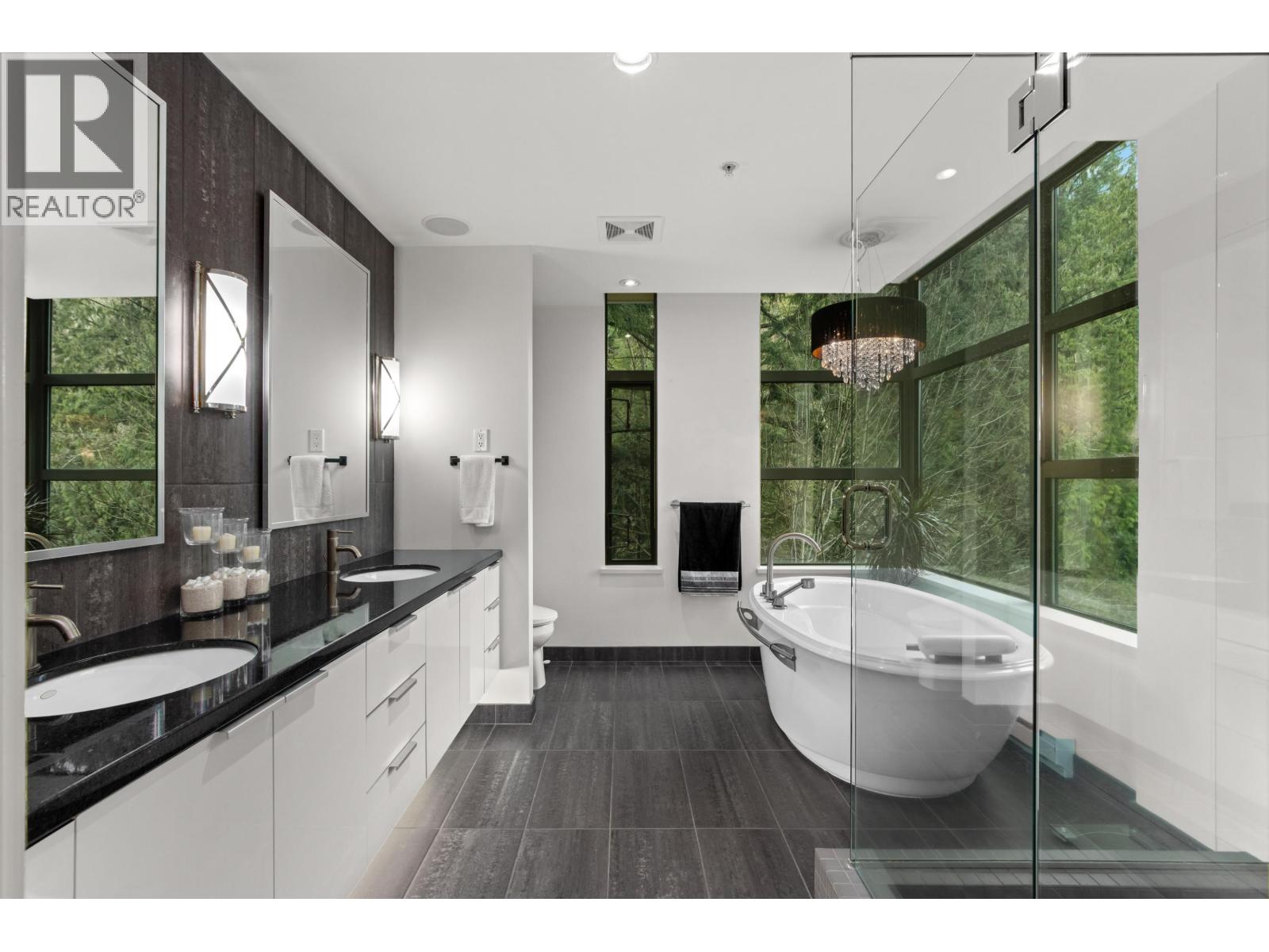 1001 3315 CYPRESS PLACE, West Vancouver