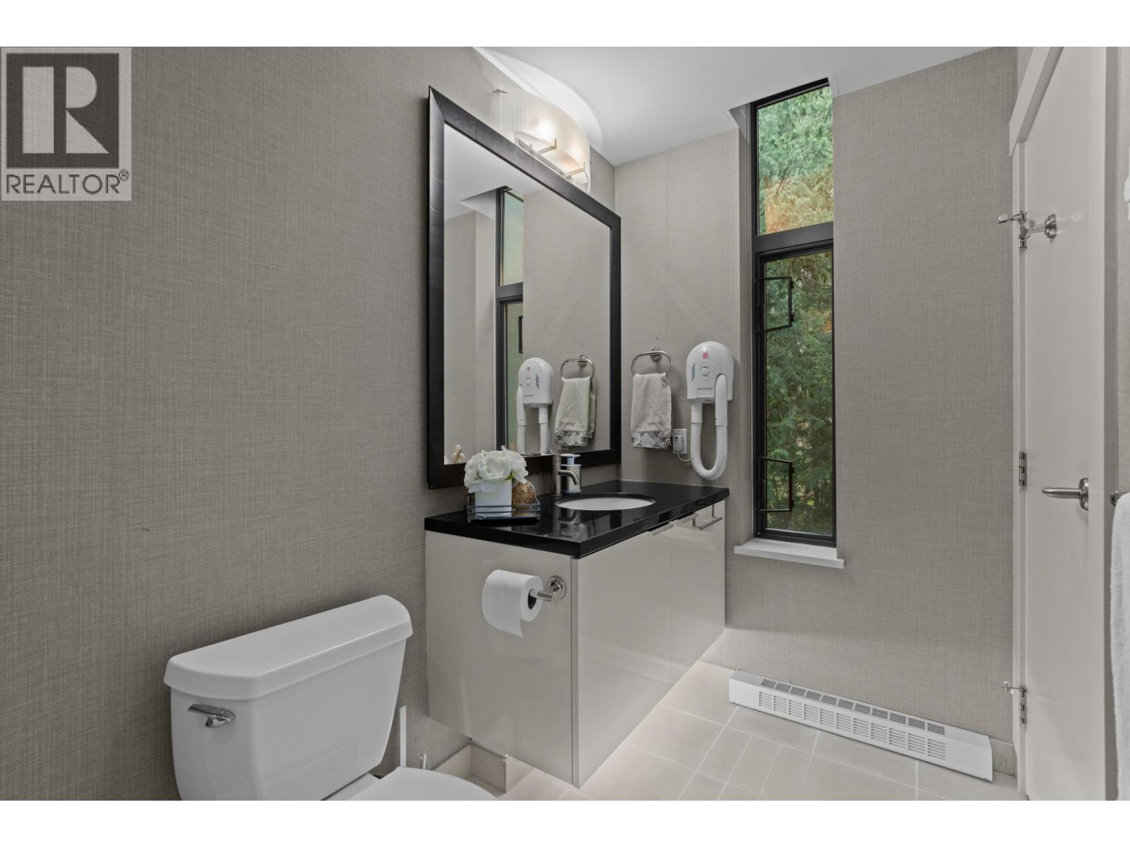 1001 3315 CYPRESS PLACE, West Vancouver