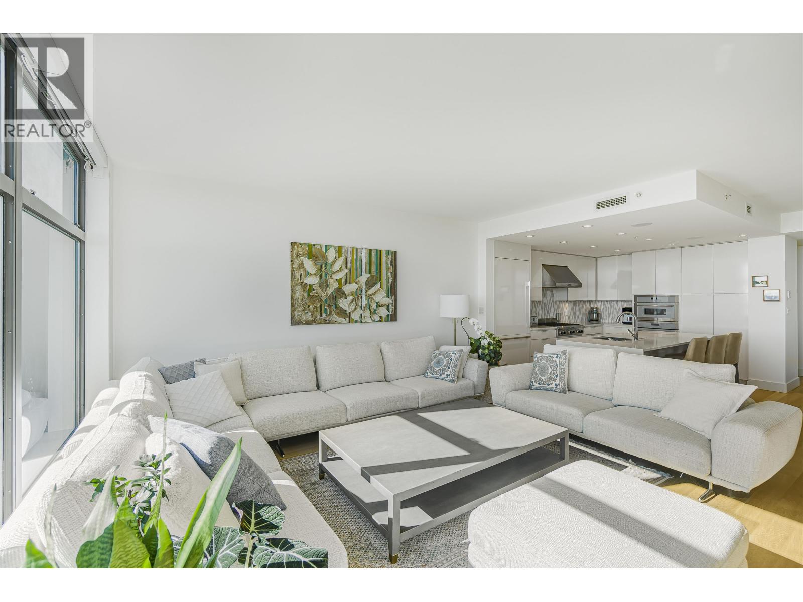 1001 3315 CYPRESS PLACE, West Vancouver