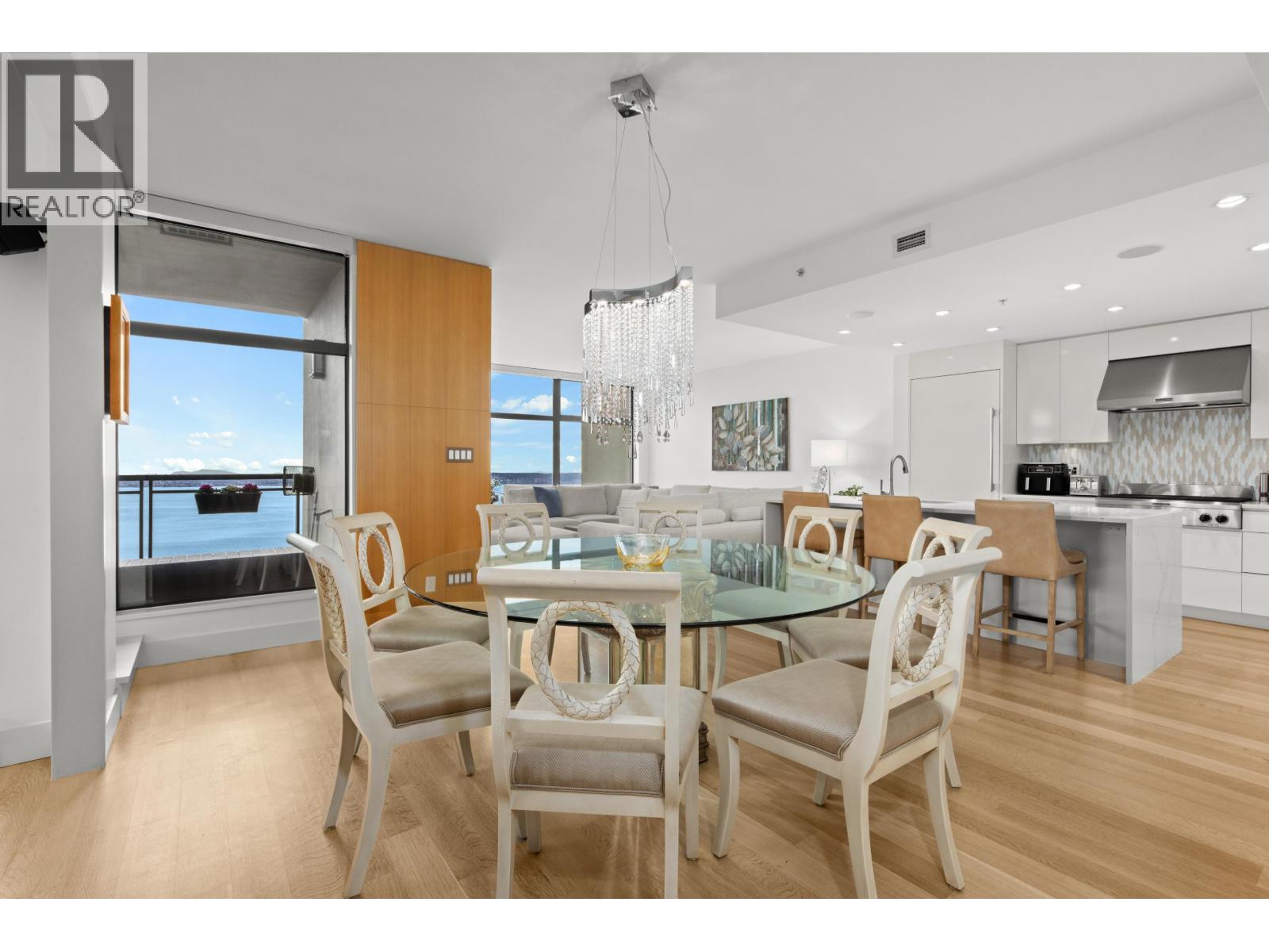 1001 3315 CYPRESS PLACE, West Vancouver