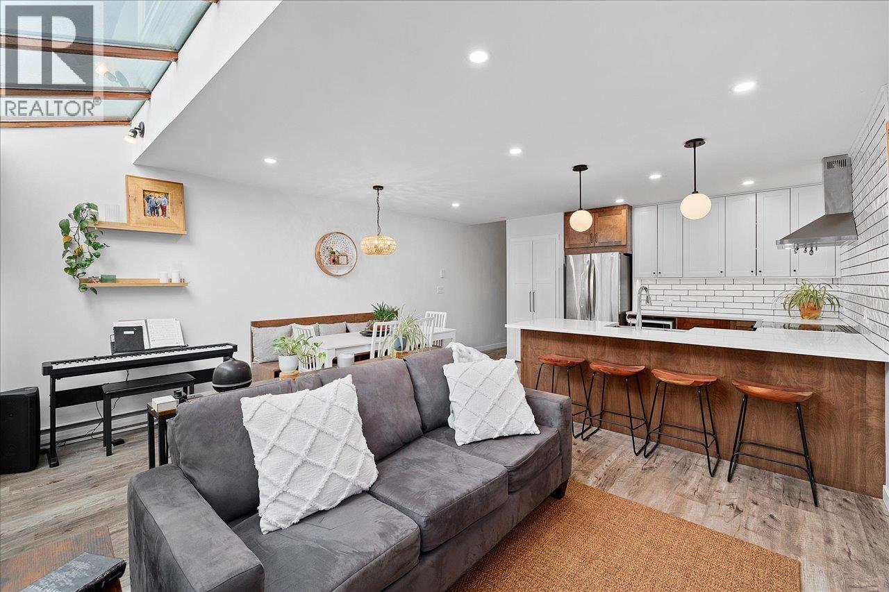 4975 RIVER REACH, Delta