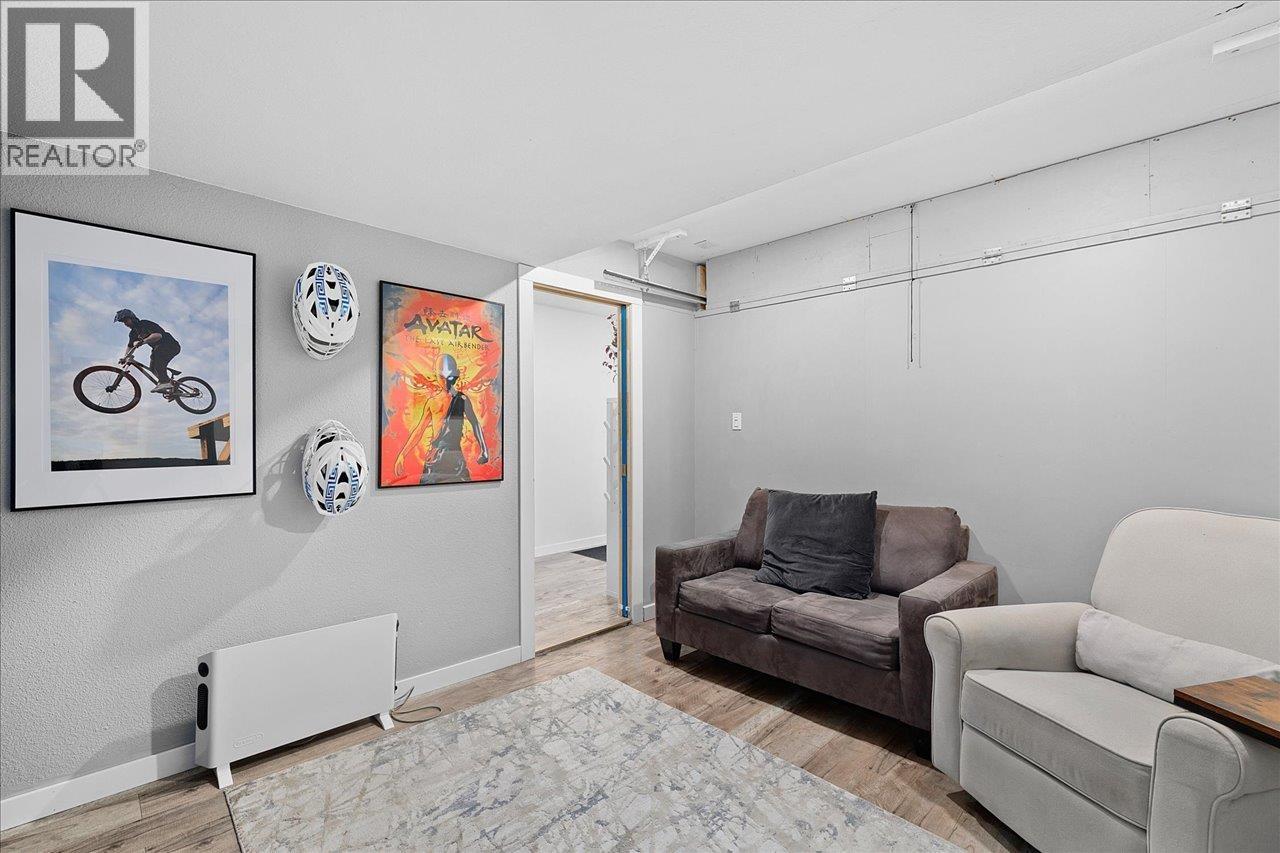 4975 RIVER REACH, Delta