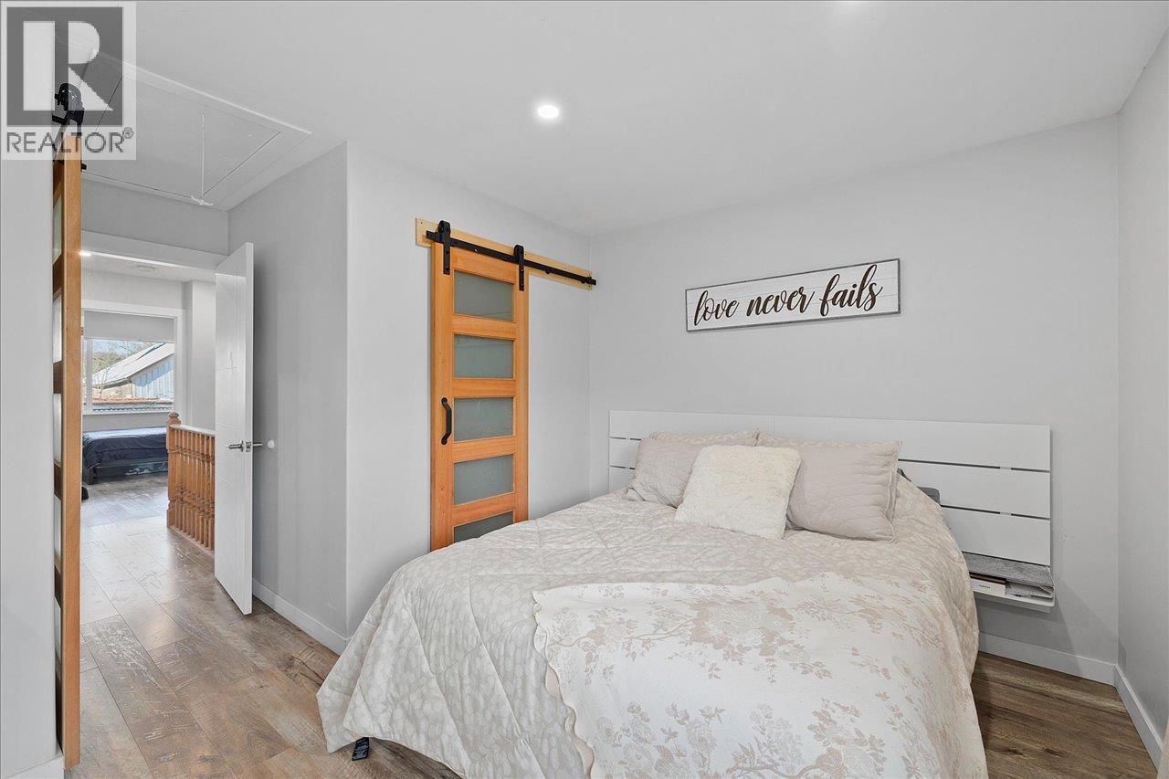 4975 RIVER REACH, Delta