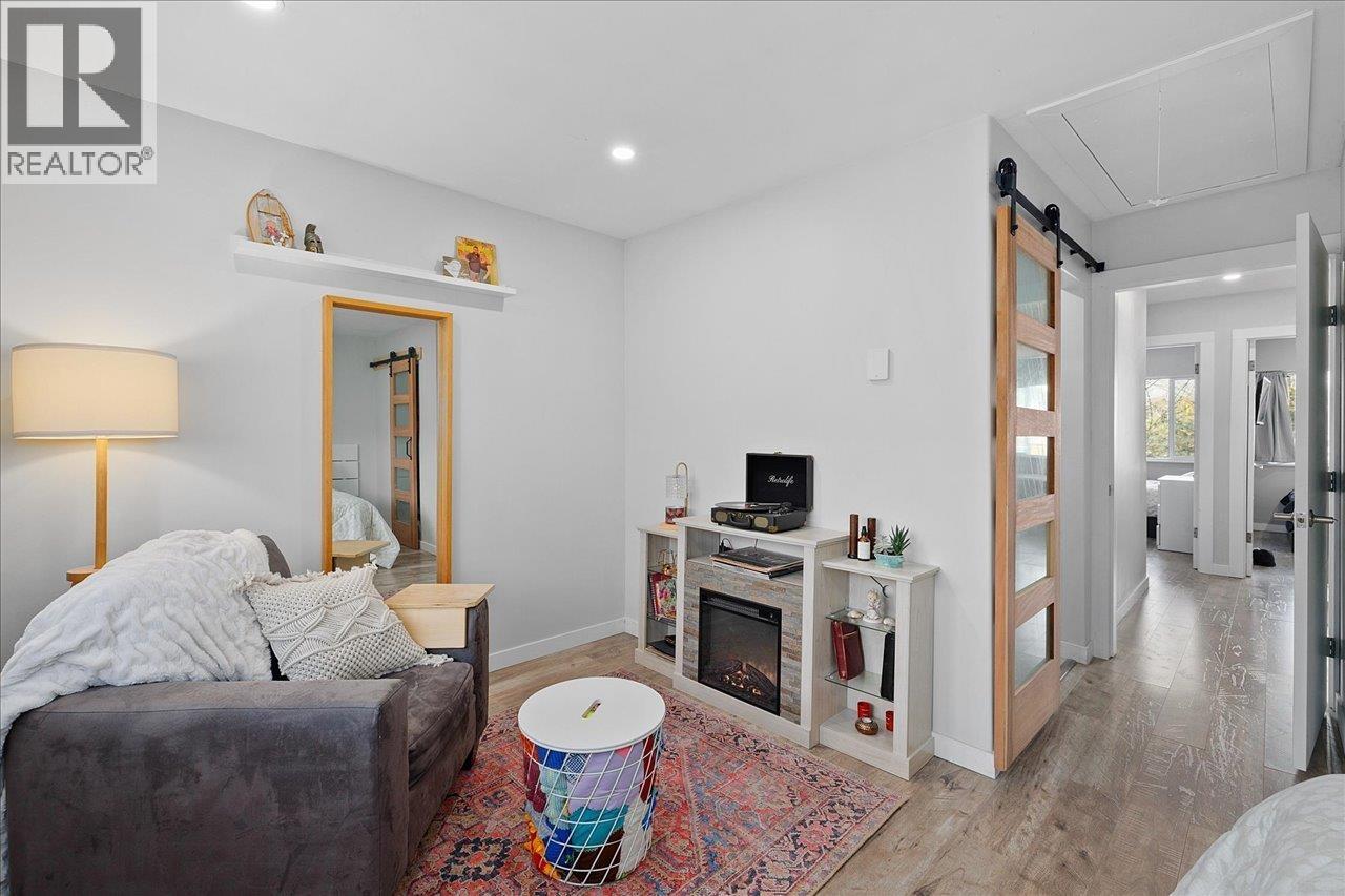 4975 RIVER REACH, Delta