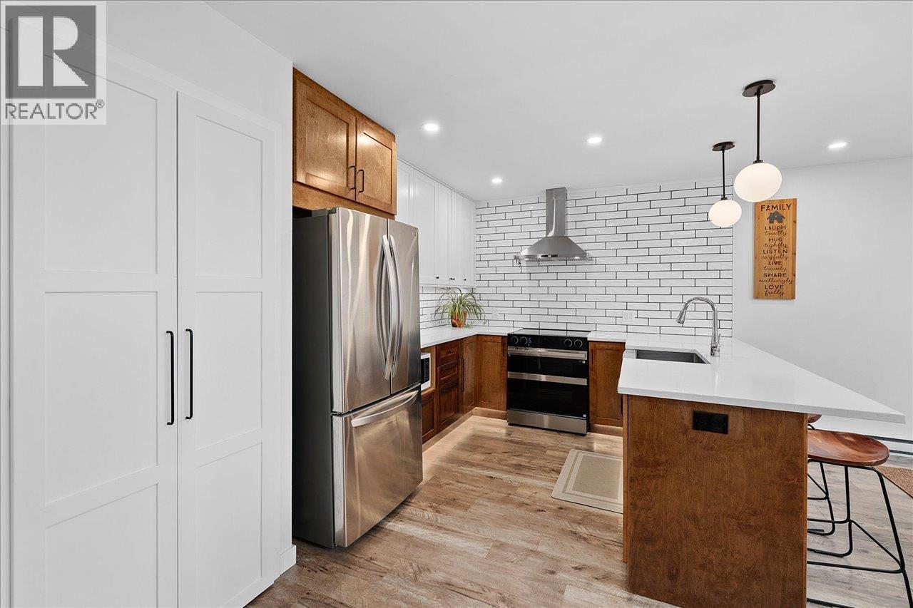 4975 RIVER REACH, Delta