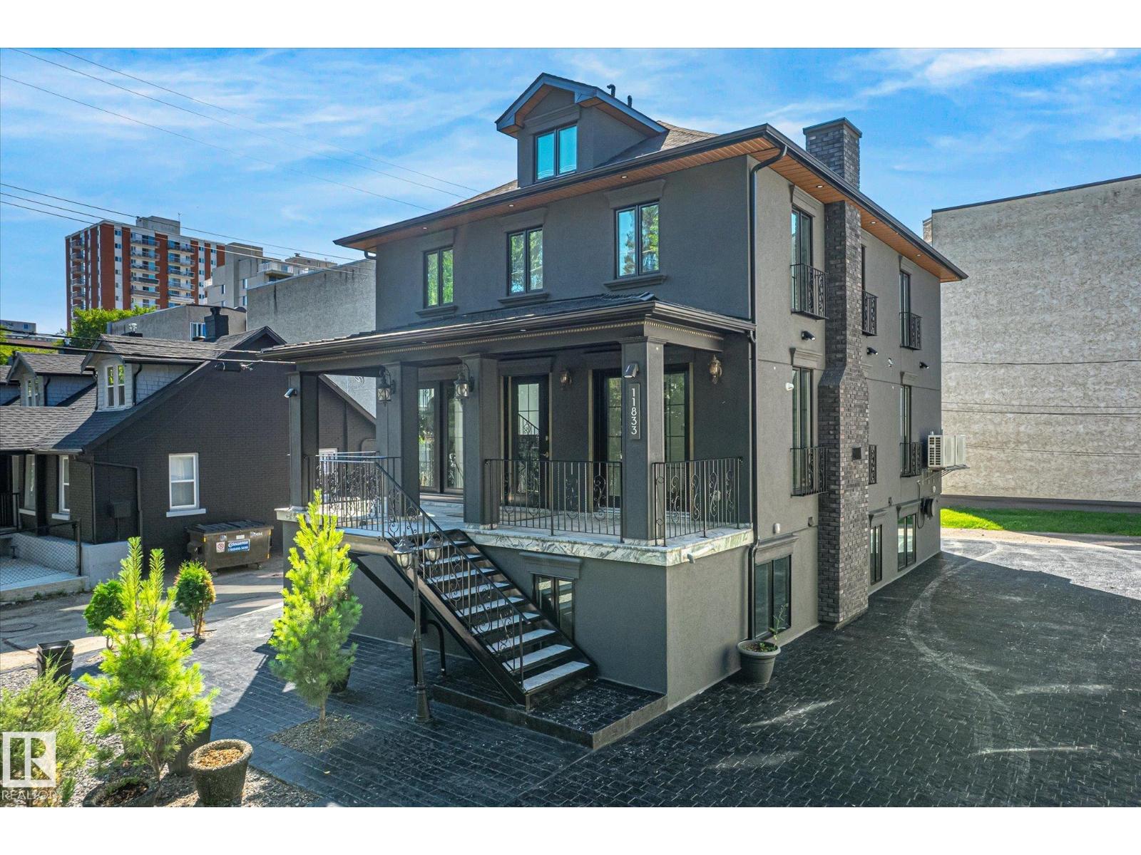 11833 102 AV NW - 66