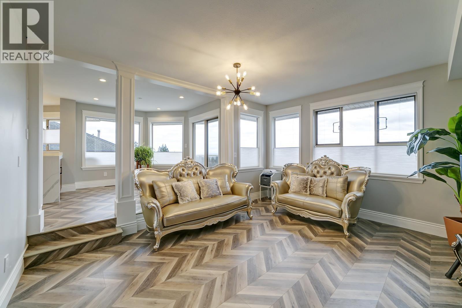 2962 ROBSON DRIVE, Coquitlam