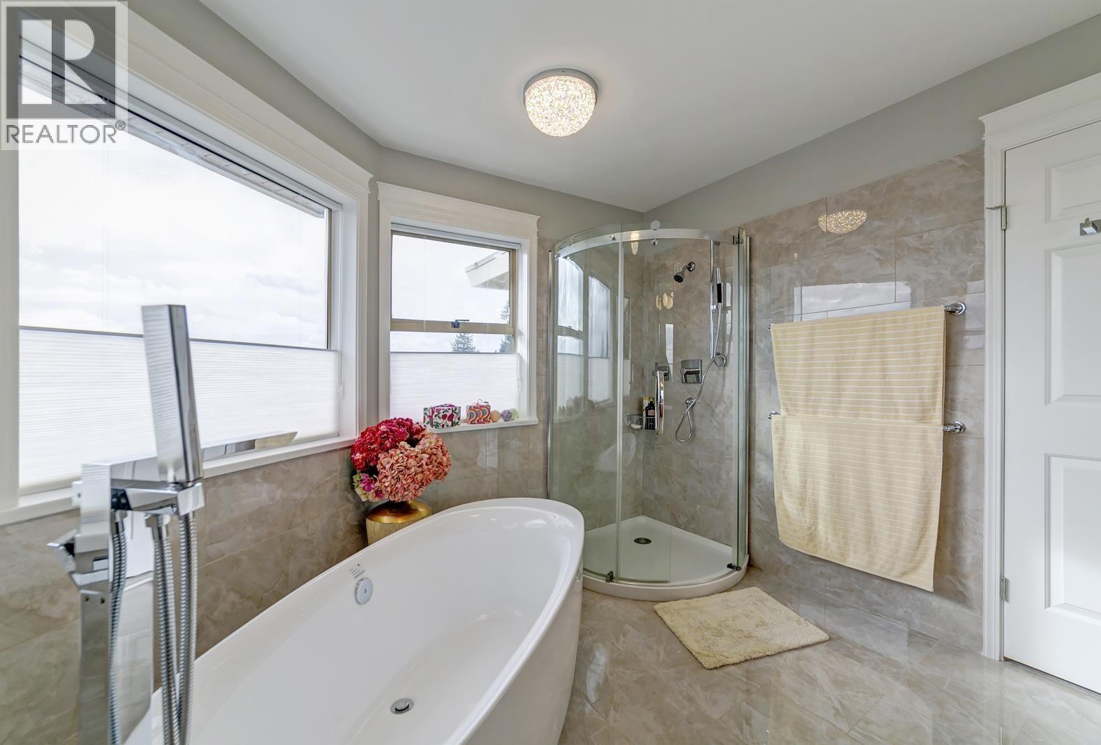 2962 ROBSON DRIVE, Coquitlam