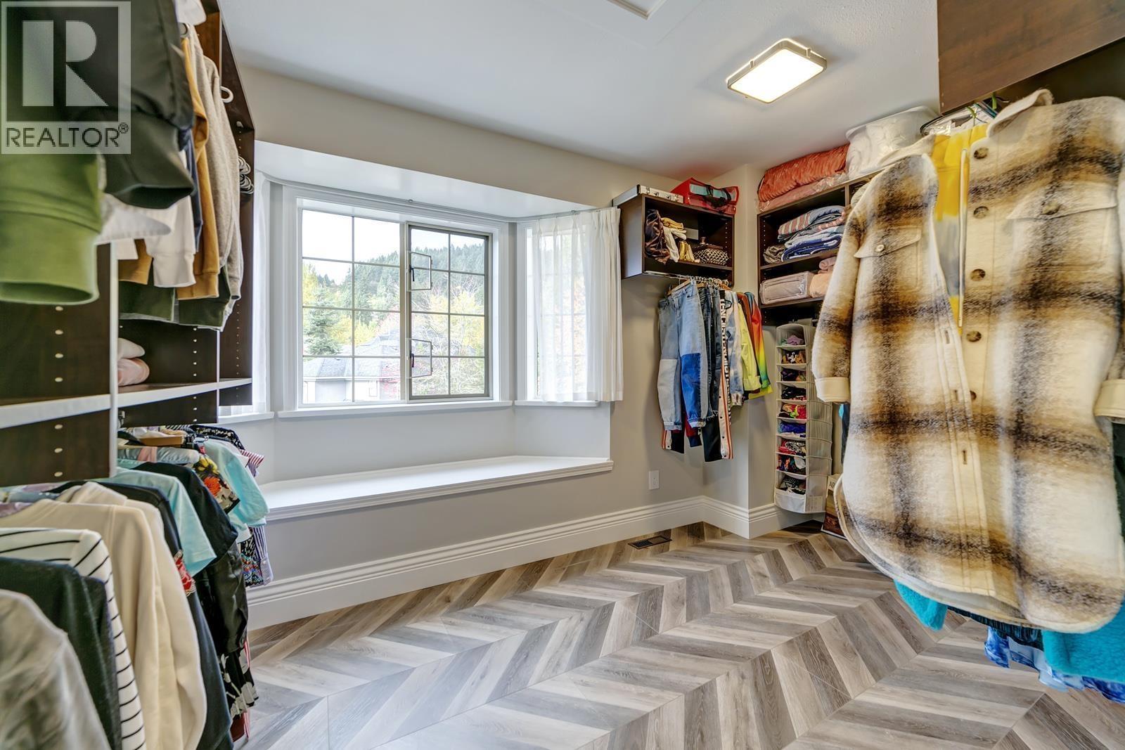 2962 ROBSON DRIVE, Coquitlam