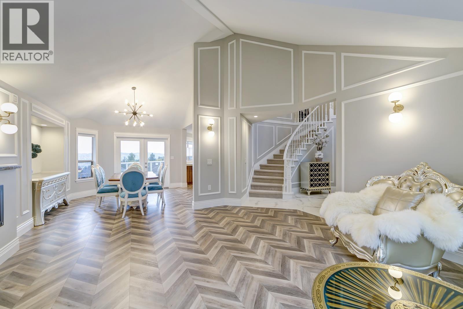 2962 ROBSON DRIVE, Coquitlam