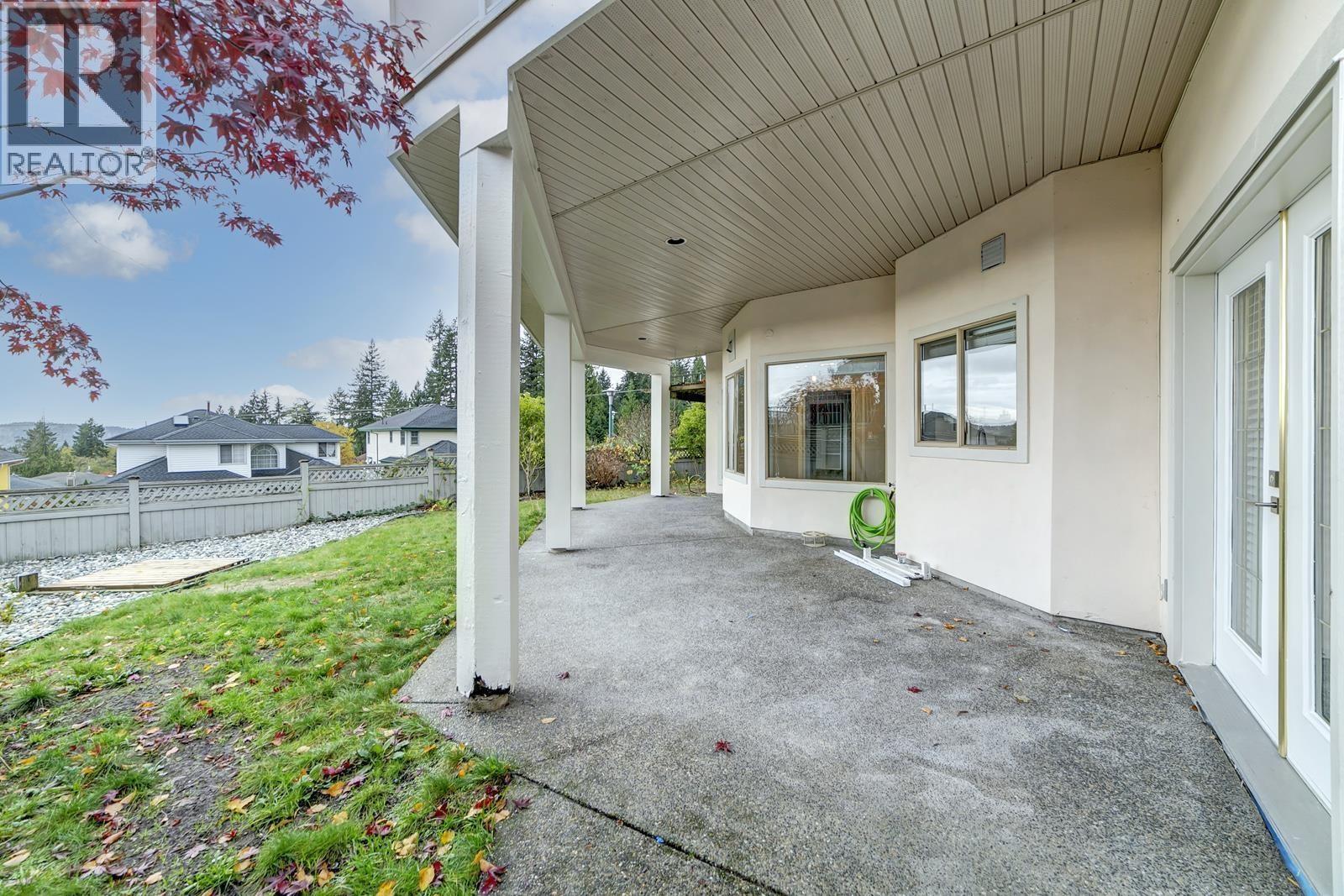 2962 ROBSON DRIVE, Coquitlam