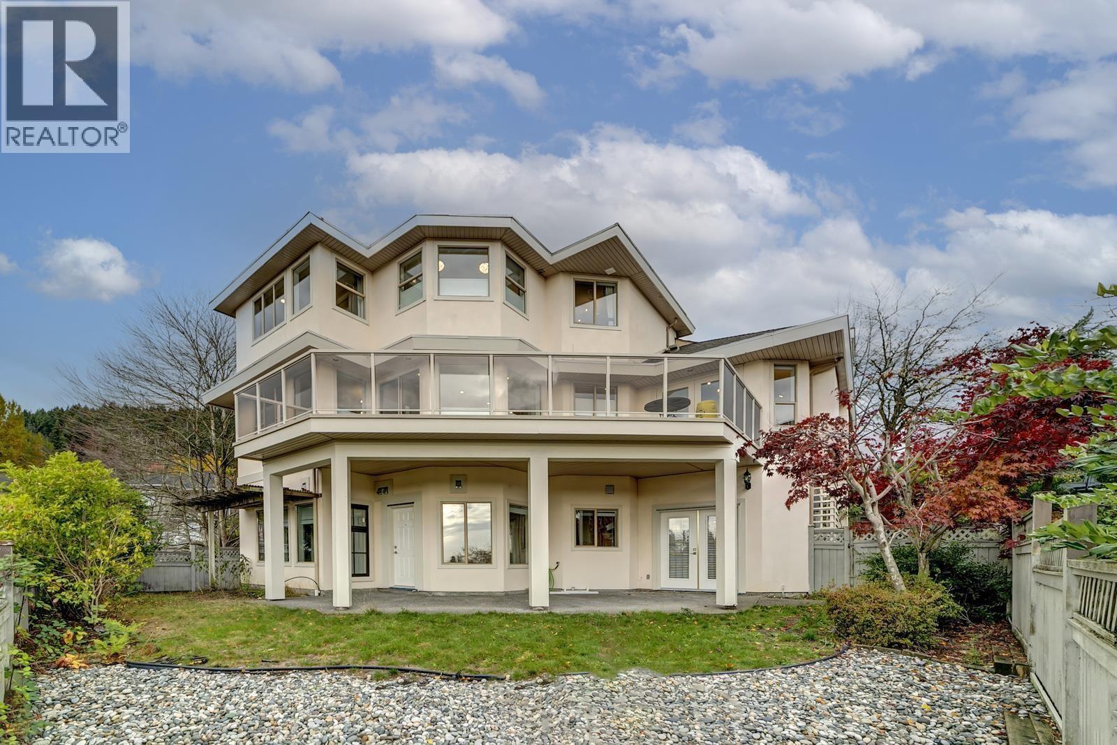 2962 ROBSON DRIVE, Coquitlam