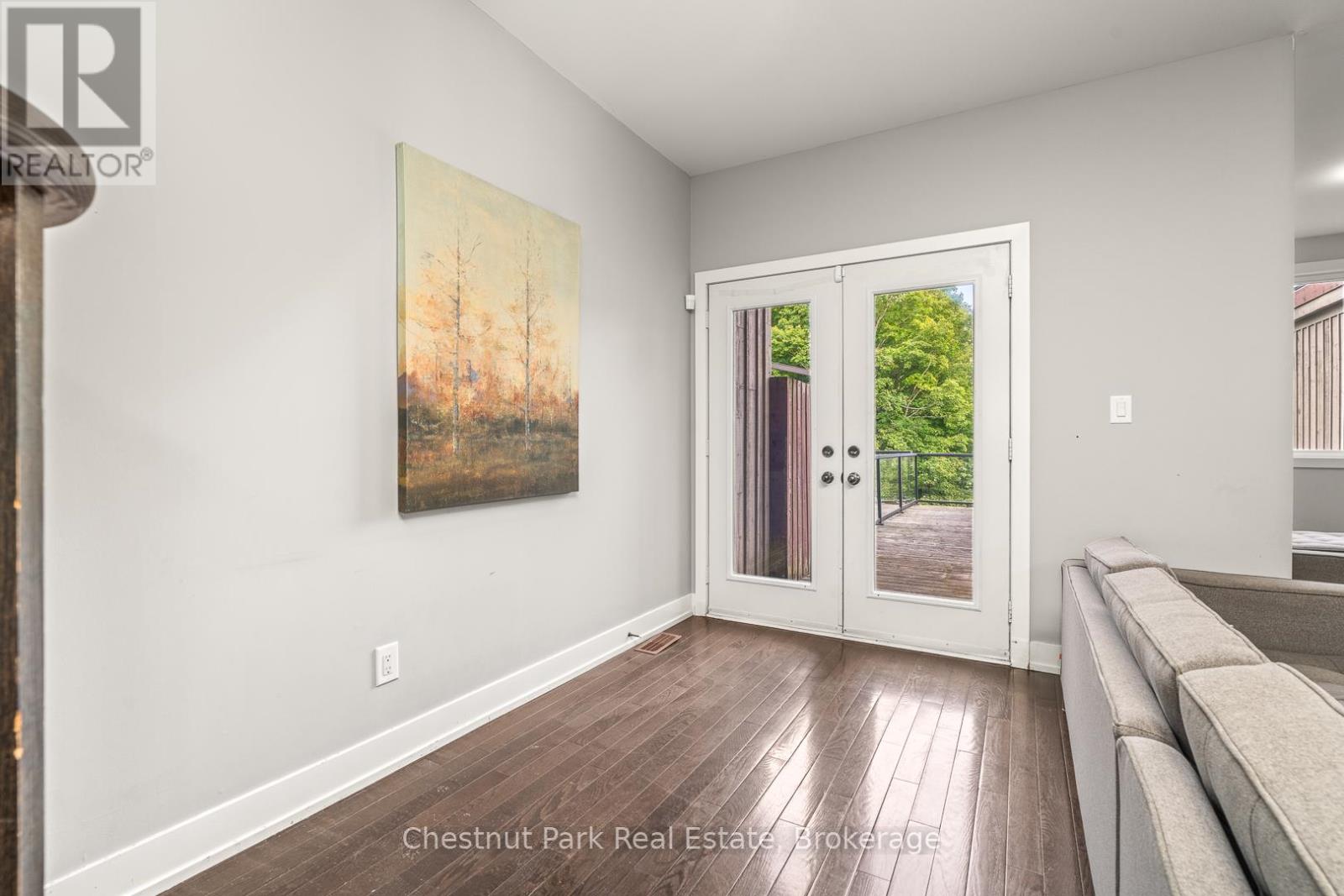 65 ROCKMOUNT CRESCENT - 17