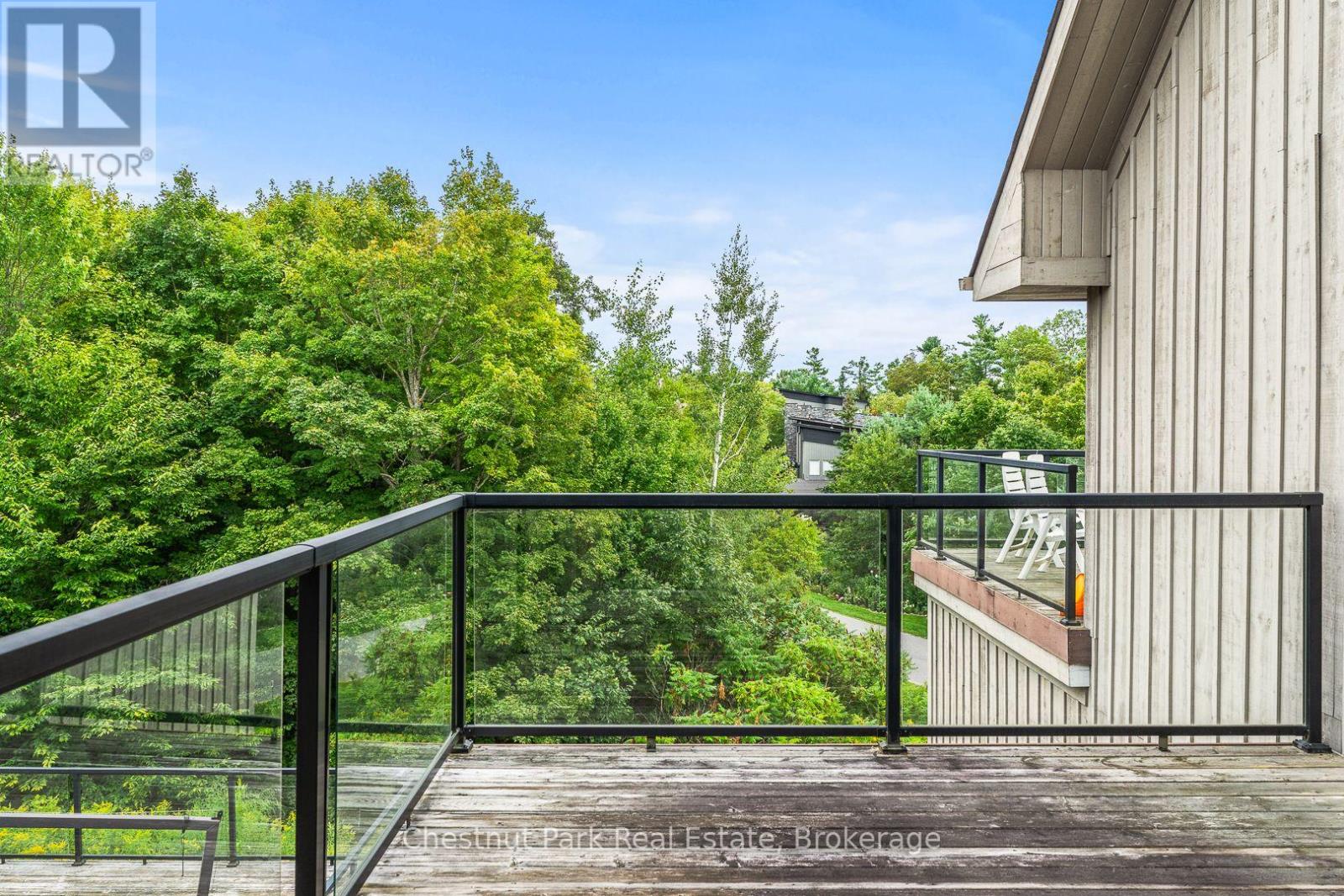 65 ROCKMOUNT CRESCENT - 24