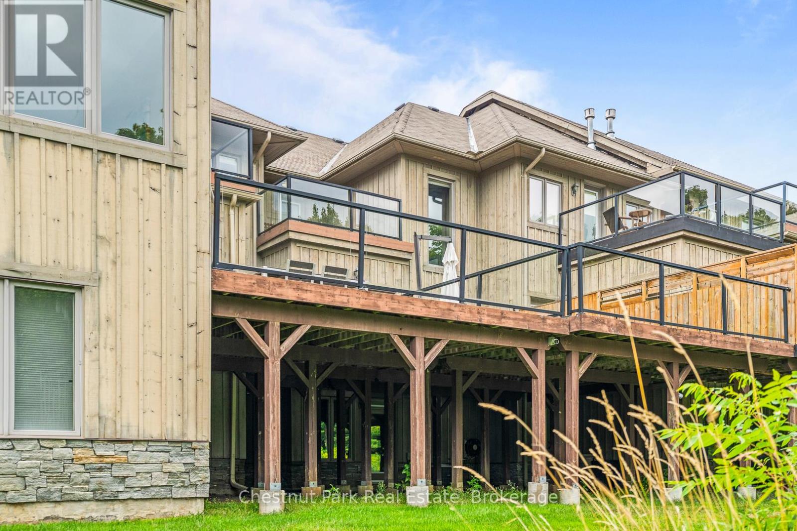 65 ROCKMOUNT CRESCENT - 40