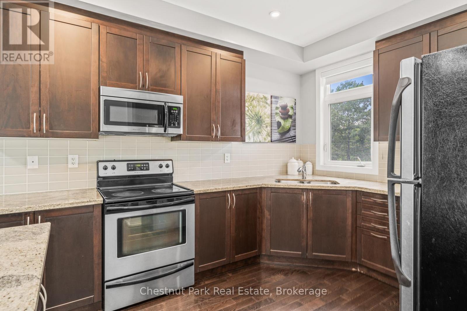 65 ROCKMOUNT CRESCENT - 7