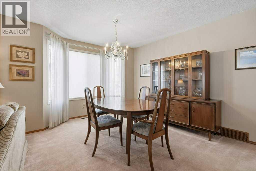 Single Family House Bungalow for Sale in  Douglasbank Gardens SE Douglasdale/Glen Calgary 