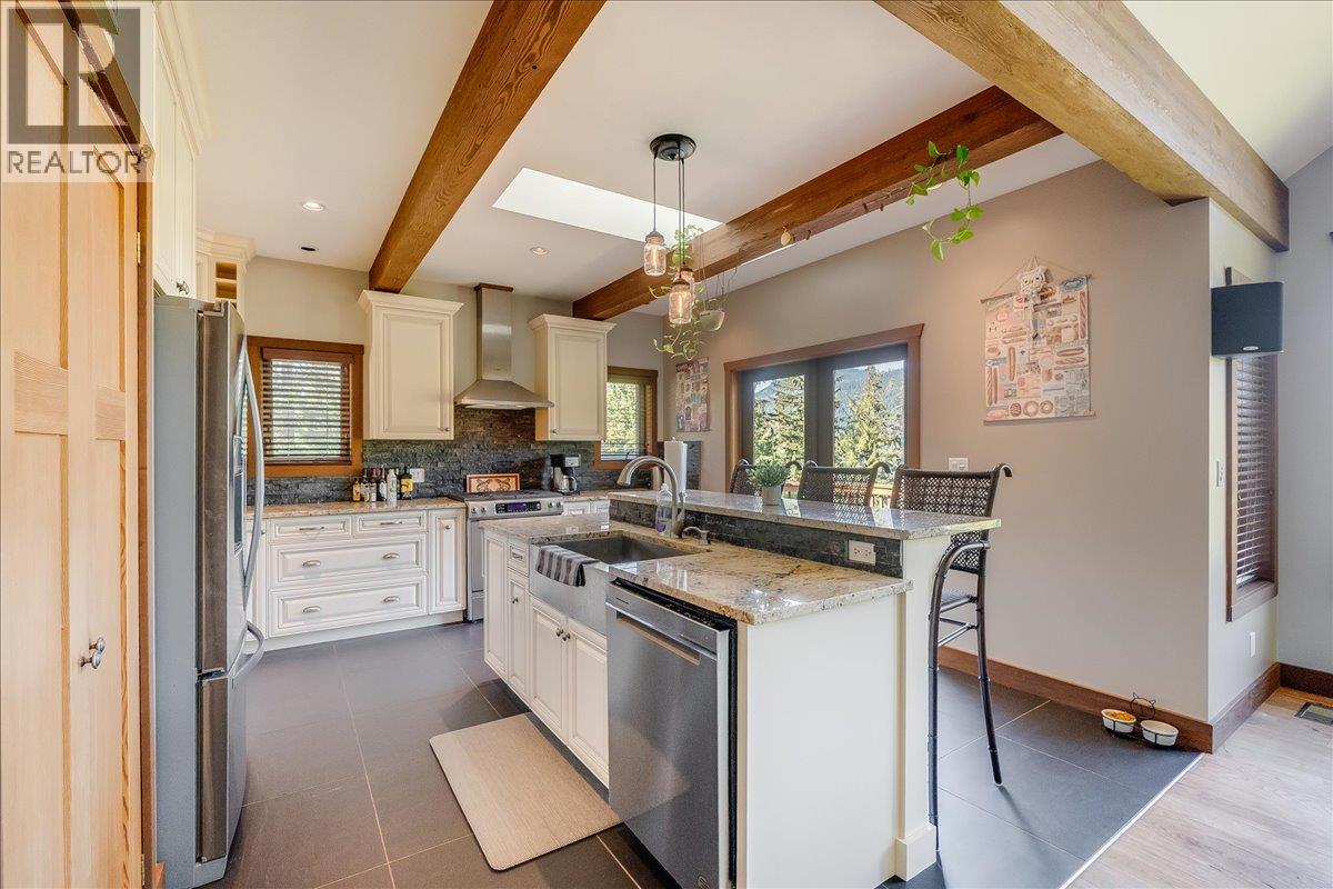  3213 VINDUSKY Road, Nelson