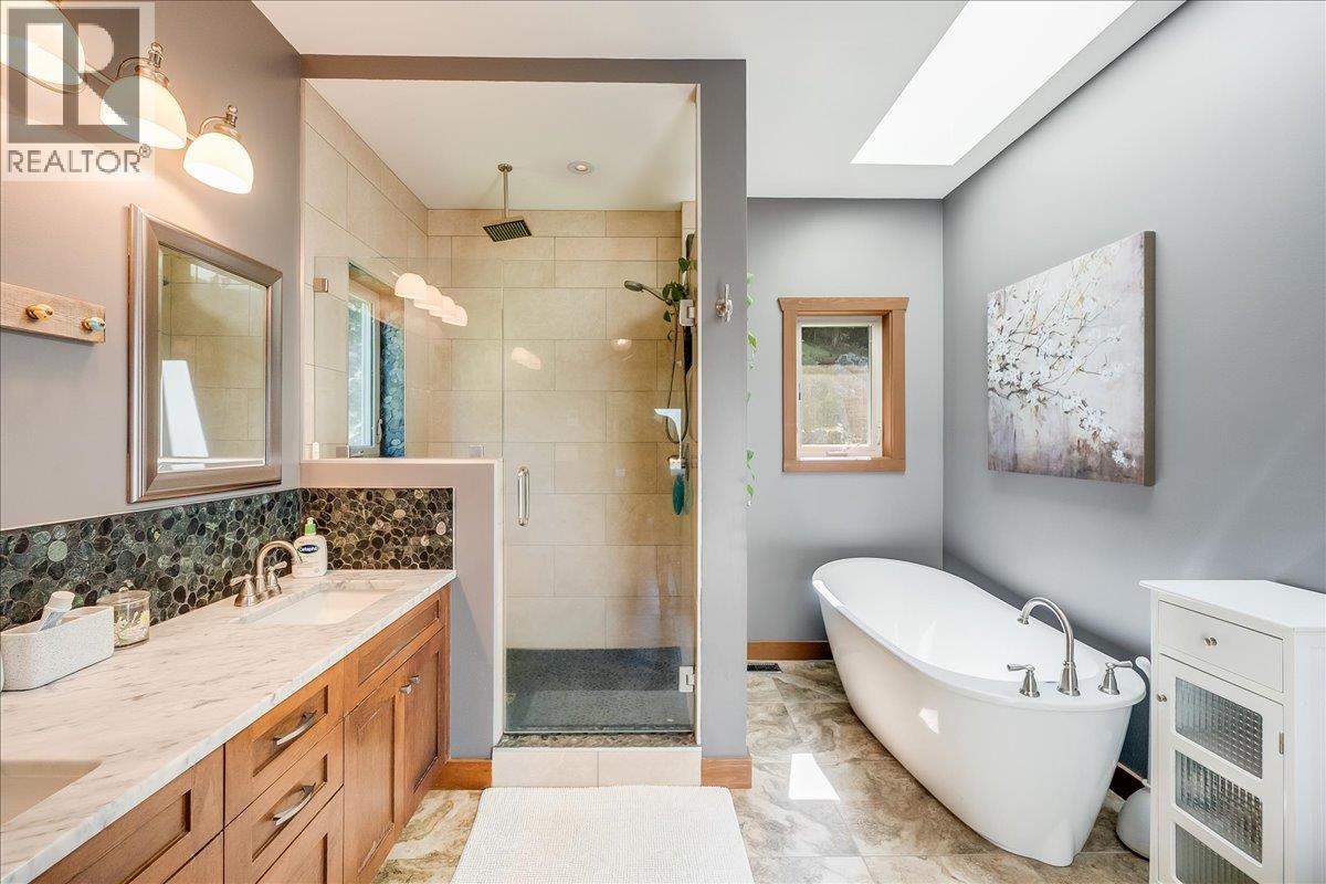  3213 VINDUSKY Road, Nelson